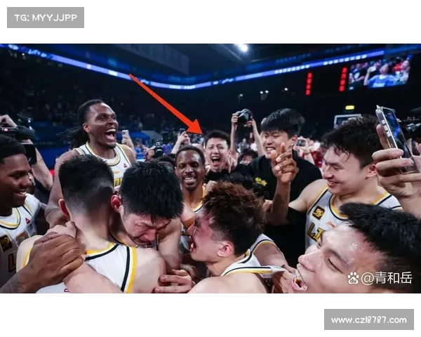 CBA球员训练花絮曝光 热血场面与幕后故事全记录